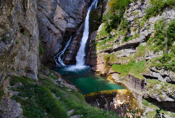 Zicht Schilderachtige Savica Waterval Slovenië — Stockfoto