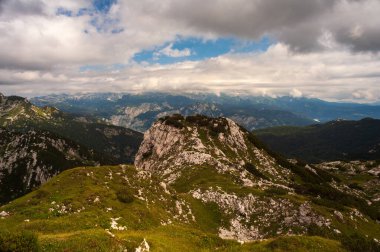 Güney Julian Alpleri 'nin Vogel Dağı' ndan ve Slovenya 'nın Triglav Ulusal Parkı mirasından en iyi manzara