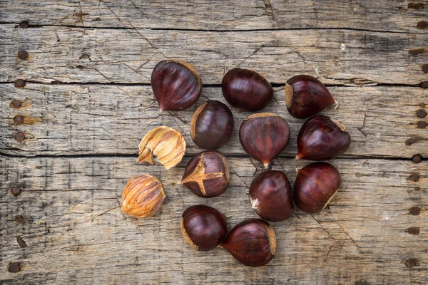 Castanhas em bruto frescas — Fotografia de Stock