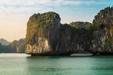 Halong Körfezi, Vietnam
