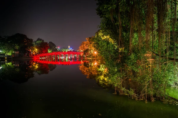 Lago Hoan Kiem, Hanoi — Foto Stock