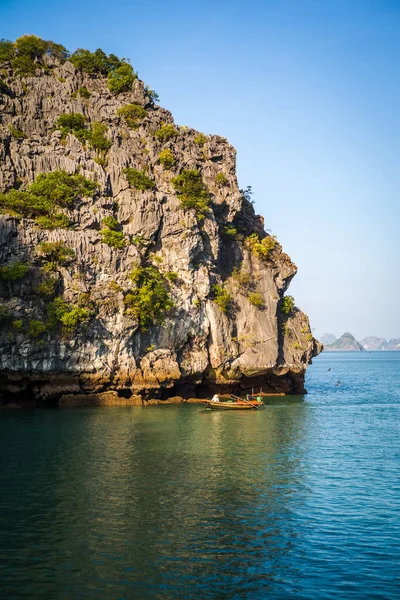 Baia di Halong, vietnam — Foto Stock