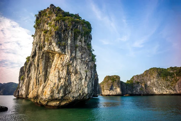 Zatoka Halong, vietnam — Zdjęcie stockowe