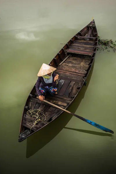 越南小船在海 — 图库照片