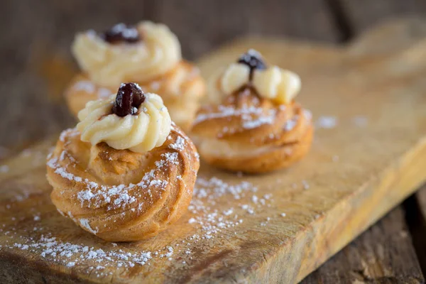 Delicioase produse de patiserie Zeppole — Fotografie, imagine de stoc