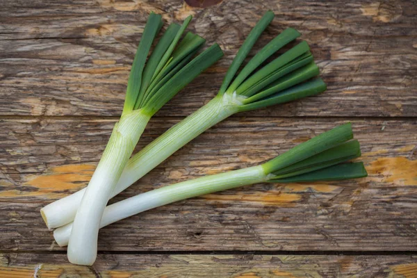 Raw spring onions — Stock Photo, Image