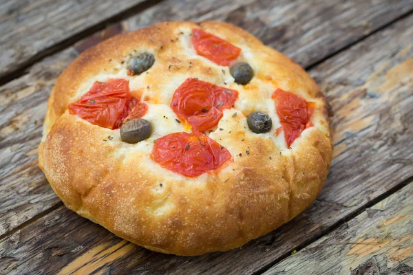 Italienisches Focaccia-Brot — Stockfoto