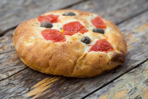 Italienska focaccia bröd — Stockfoto