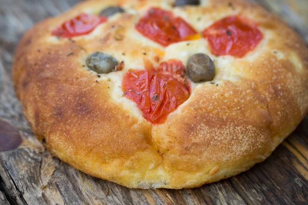 Italiaanse focaccia brood — Stockfoto