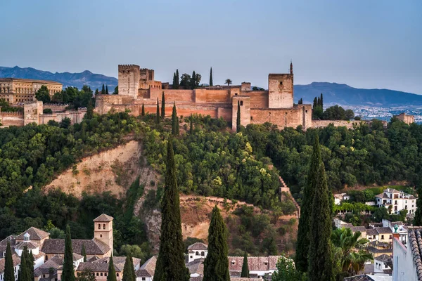 Granada 'daki Alhambra Sarayı