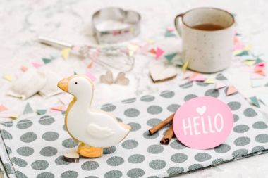 Şirin el hayvan şeklinde kurabiye yapımı