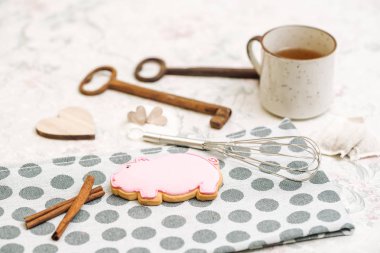 Şirin el hayvan şeklinde kurabiye yapımı