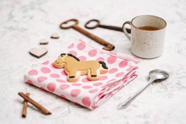 Şirin el hayvan şeklinde kurabiye yapımı