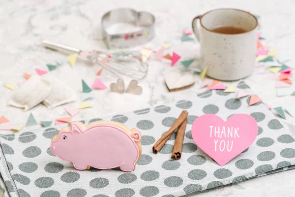 Şirin el hayvan şeklinde kurabiye yapımı