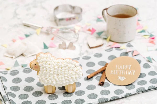 Şirin el hayvan şeklinde kurabiye yapımı