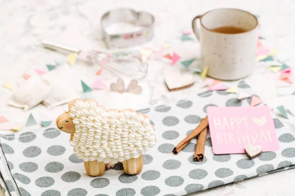 Şirin el hayvan şeklinde kurabiye yapımı