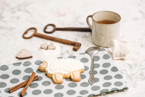 Şirin el hayvan şeklinde kurabiye yapımı