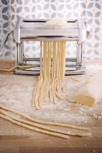 Traditionele huisgemaakte pasta — Stockfoto