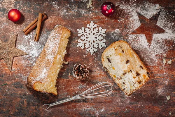 Italian panettone cake — Stock Photo, Image