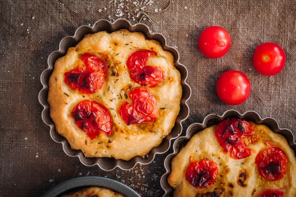 Italienska focaccia bröd — Stockfoto