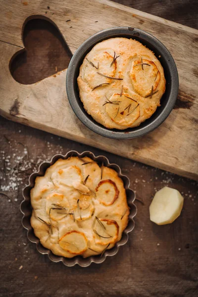 Italienska focaccia bröd — Stockfoto