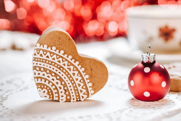 Güzel dekore edilmiş Noel kurabiyeleri