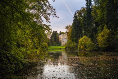 Useldange güzel Kalesi Kuzey Lüksemburg
