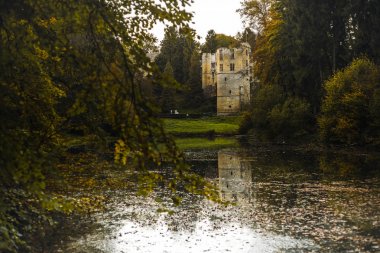 Useldange güzel Kalesi Kuzey Lüksemburg