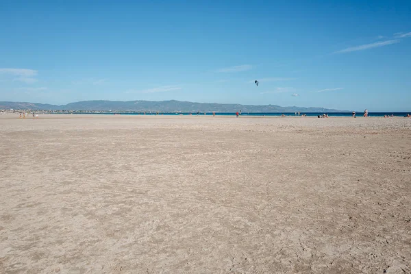 CAGLIARI, SARDINIA / OCTOBER 2019: The beautiful sand beach of P — Stock Photo, Image