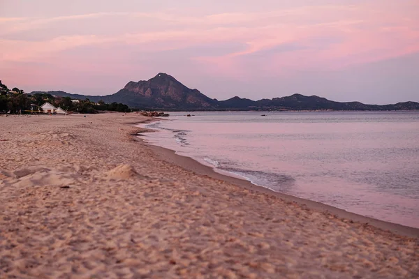 MURAVERA SARDEGNA / OTTOBRE 2019: La bellissima spiaggia di sabbia di Co — Foto Stock