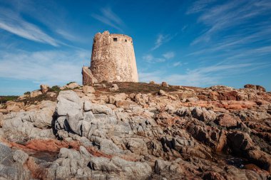 Sardinya, Ogliastra 'daki Torre di Bari' nin muhteşem plajı.