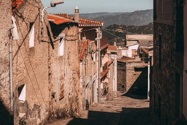 Orgosólo, Sardinie / říjen 2019: Život v ulicích tohoto města — Stock fotografie