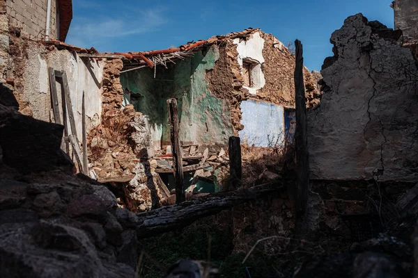 ORGOSOLO, SARDINIA /OCTOBER 2019: ruins of ancient houses in the — Stock Photo, Image