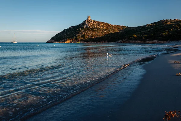 Villasimius, Italië / oktober 2019: Het prachtige strand van Porto — Stockfoto