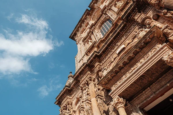 Meravigliosa architettura nel centro storico di Nard Ligu, provincia di Le — Foto Stock