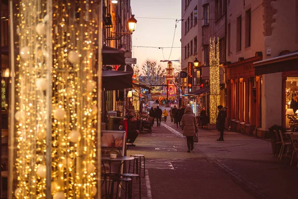 CIUDAD DE LUXEMBURGO / DICIEMBRE 2019: Celebrando la Navidad — Foto de Stock