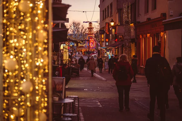 CIUDAD DE LUXEMBURGO / DICIEMBRE 2019: Celebrando la Navidad — Foto de Stock