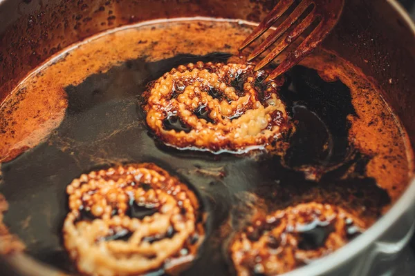 Cartellate, uma deliciosa pastelaria tradicional da Puglia — Fotografia de Stock