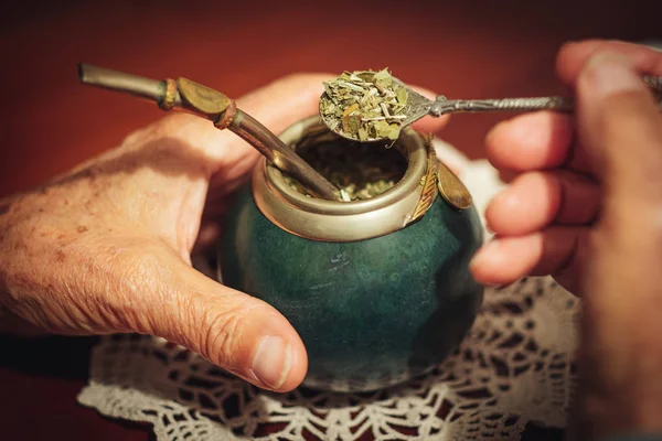 Yerba Mate, det traditionella teet från Argentina — Stockfoto