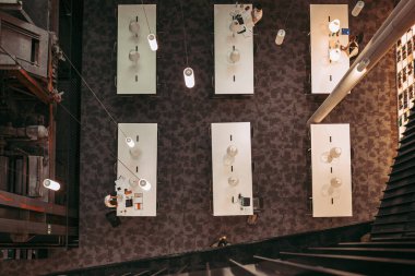 BELVAL, LUXEMBOURG / HAZİRAN 2019: Üniversite kütüphanesindeki mimari