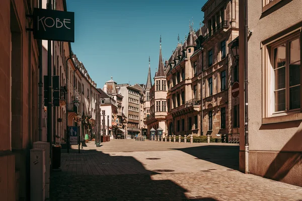 Luxembourg City April 2020 Coronavirus全球紧急情况下的空旷市中心 — 图库照片