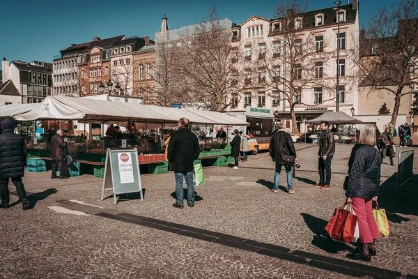 Ciudad Luxemburgo Abril 2020 Mercado Local Semanal Alimentos Tiempos Emergencia — Foto de Stock