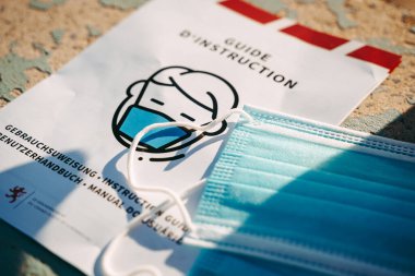 COVID-19 cerrahi maske Lüksemburg hükümeti tarafından dağıtıldı