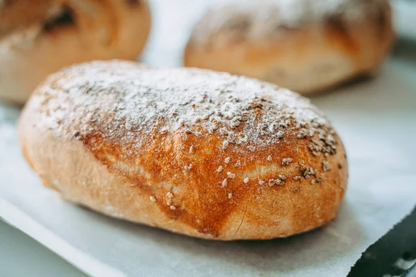 Pão Crocante Acabado Assar Padaria — Fotografia de Stock