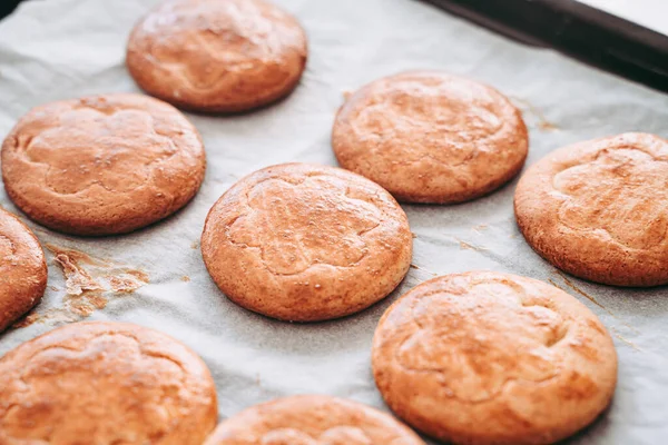 Leckere Runde Mürbeteigkekse Zum Frühstück — Stockfoto