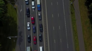 Moskova karayolu trafik hakkında havadan görünümü