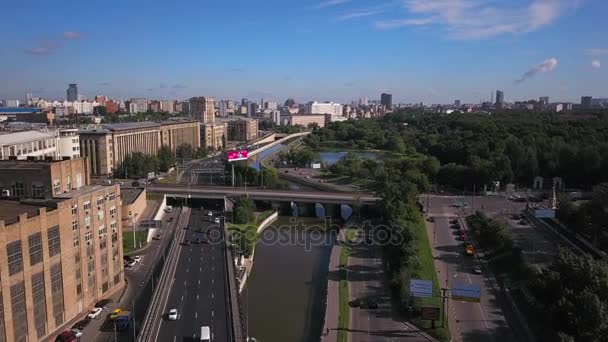 Flug Über Den Fluss Jauza Bei Moskau — Stockvideo