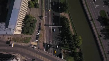 Moskova Yauza Nehri üzerinde uçmak