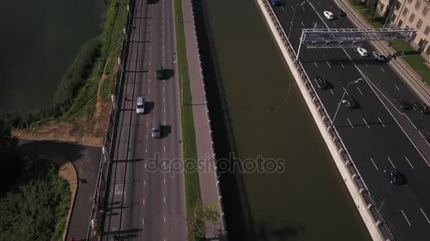 Flug Über Den Fluss Jauza Bei Moskau — Stockvideo