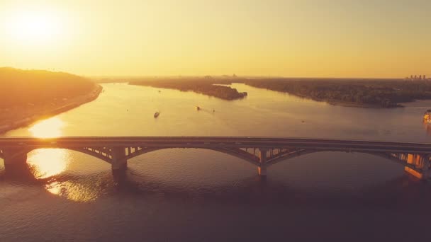 Ponte do metro em Kiev — Vídeo de Stock